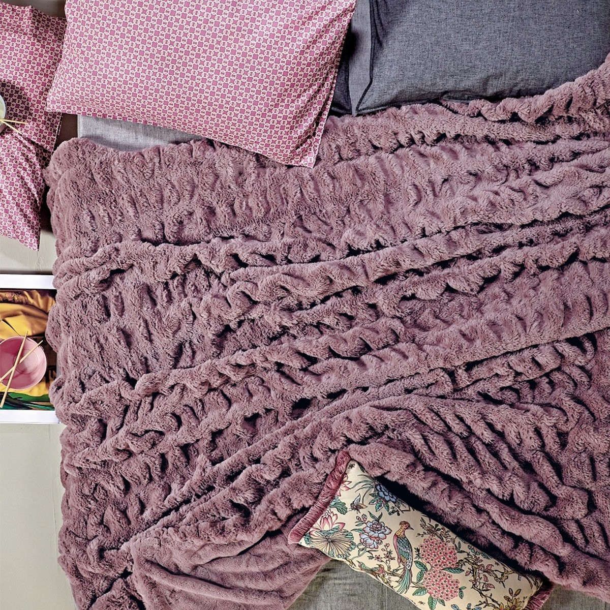 Κουβέρτα με γούνα υπέρδιπλη Lilah 20 kentia