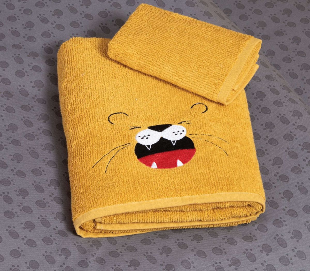 Παιδικές πετσέτες σετ 2τμχ Angry Lion gold nef nef